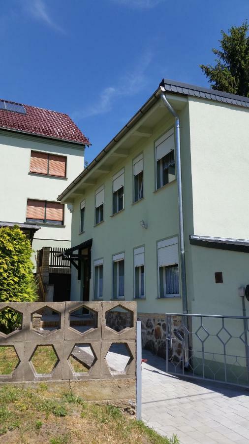 Ferienwohnung "Am Weinberg" Bad Schmiedeberg Luaran gambar
